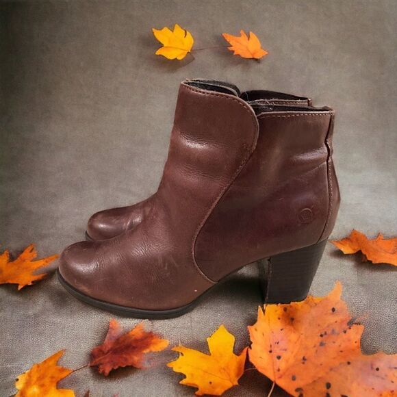 Born Brown Leather High Heel Ankle Boots zip up Womens Size 8.5M/W Style D40503 - Picture 2 of 6